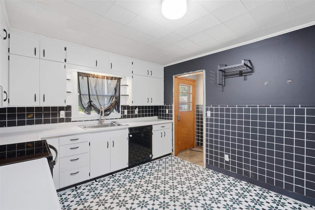 109 W Broad Street North English IA 52316