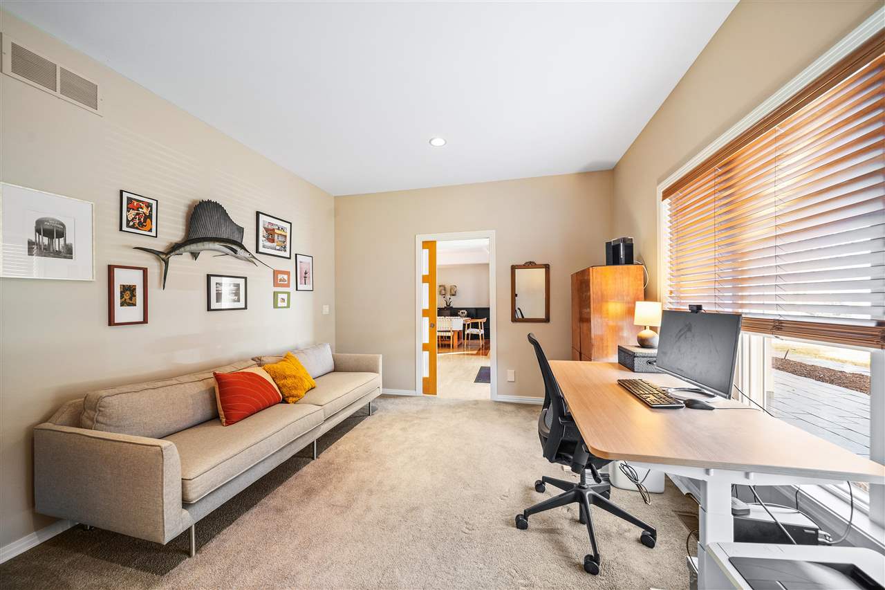 53 Burr Oak Court Iowa City IA 52246