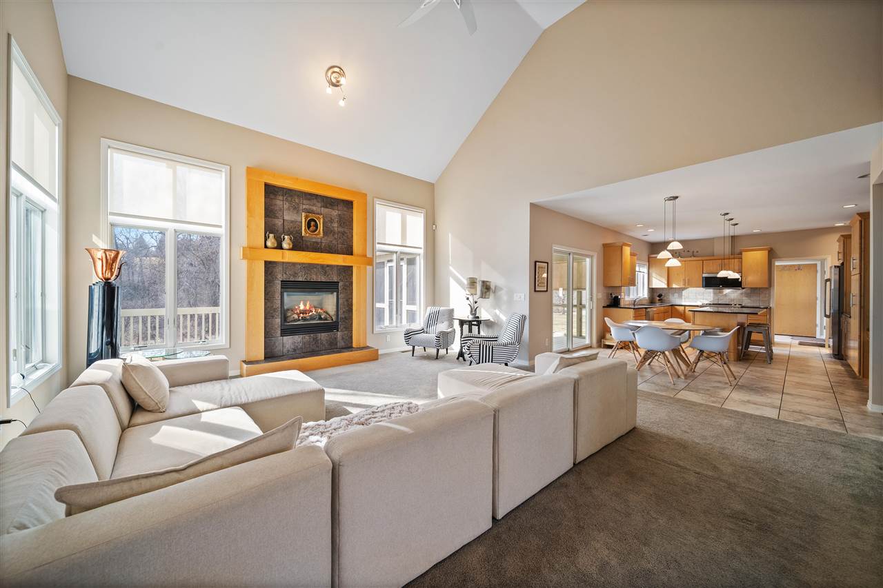 53 Burr Oak Court Iowa City IA 52246
