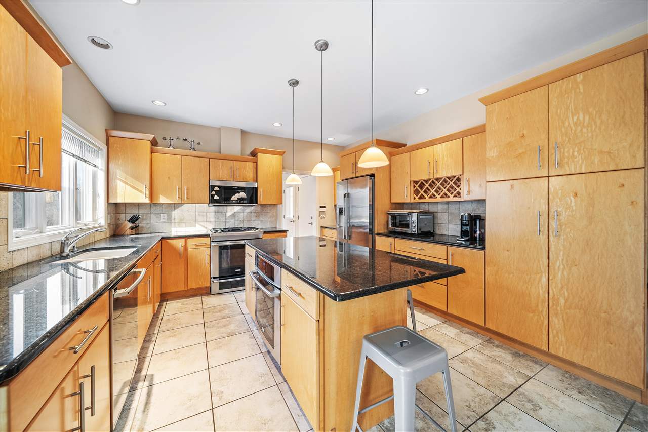 53 Burr Oak Court Iowa City IA 52246