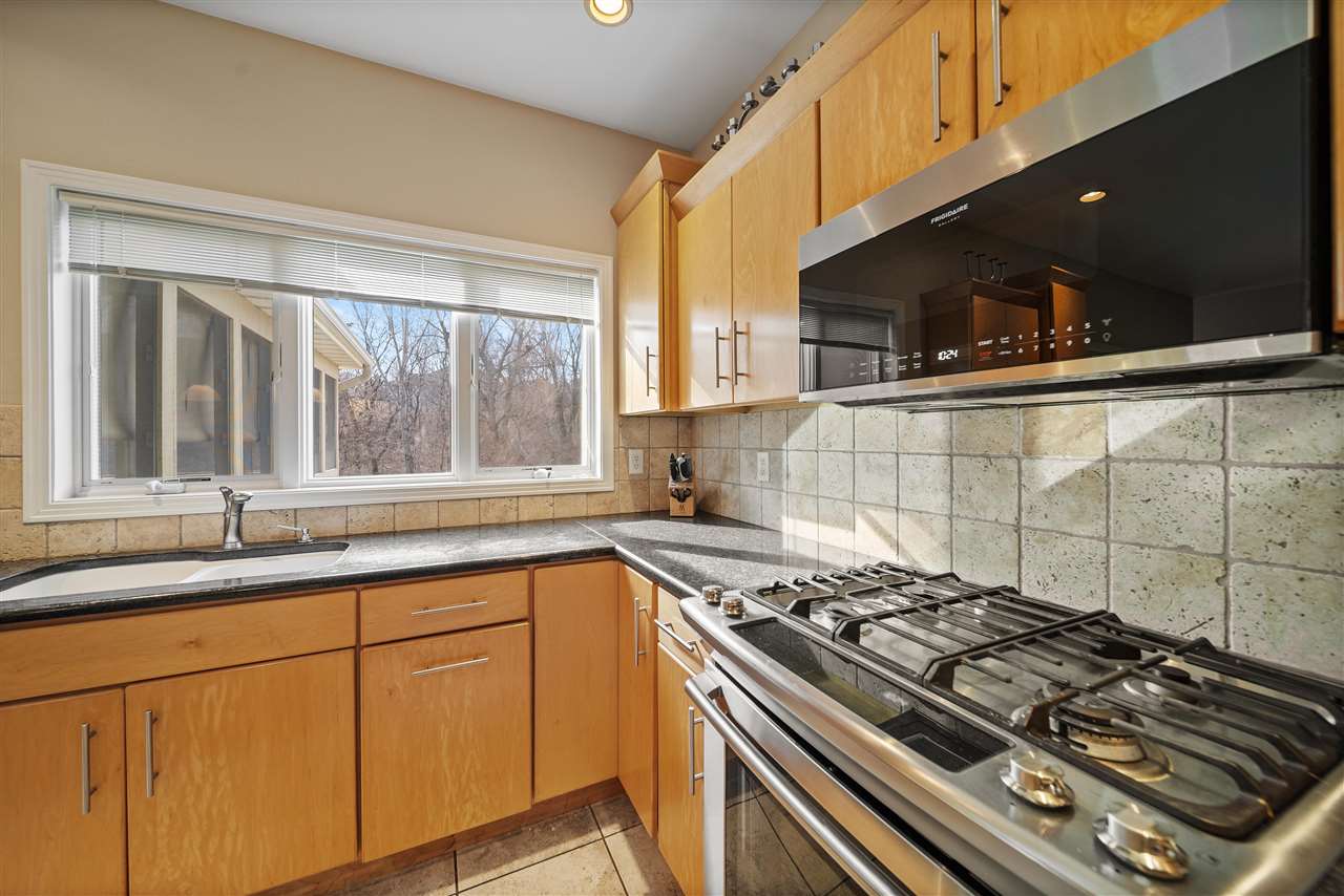 53 Burr Oak Court Iowa City IA 52246