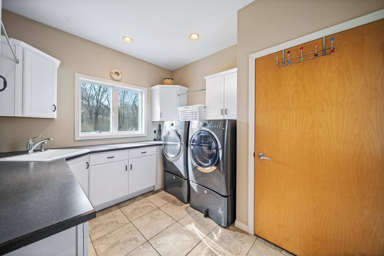 53 Burr Oak Court Iowa City IA 52246