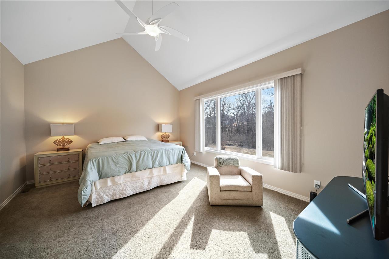 53 Burr Oak Court Iowa City IA 52246