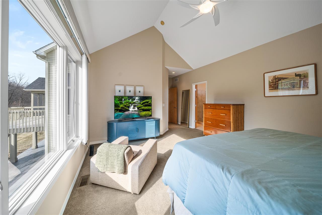 53 Burr Oak Court Iowa City IA 52246