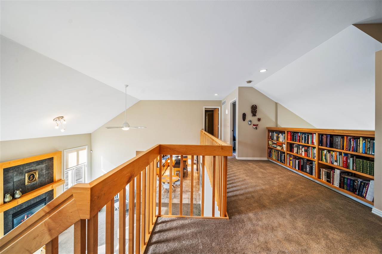 53 Burr Oak Court Iowa City IA 52246