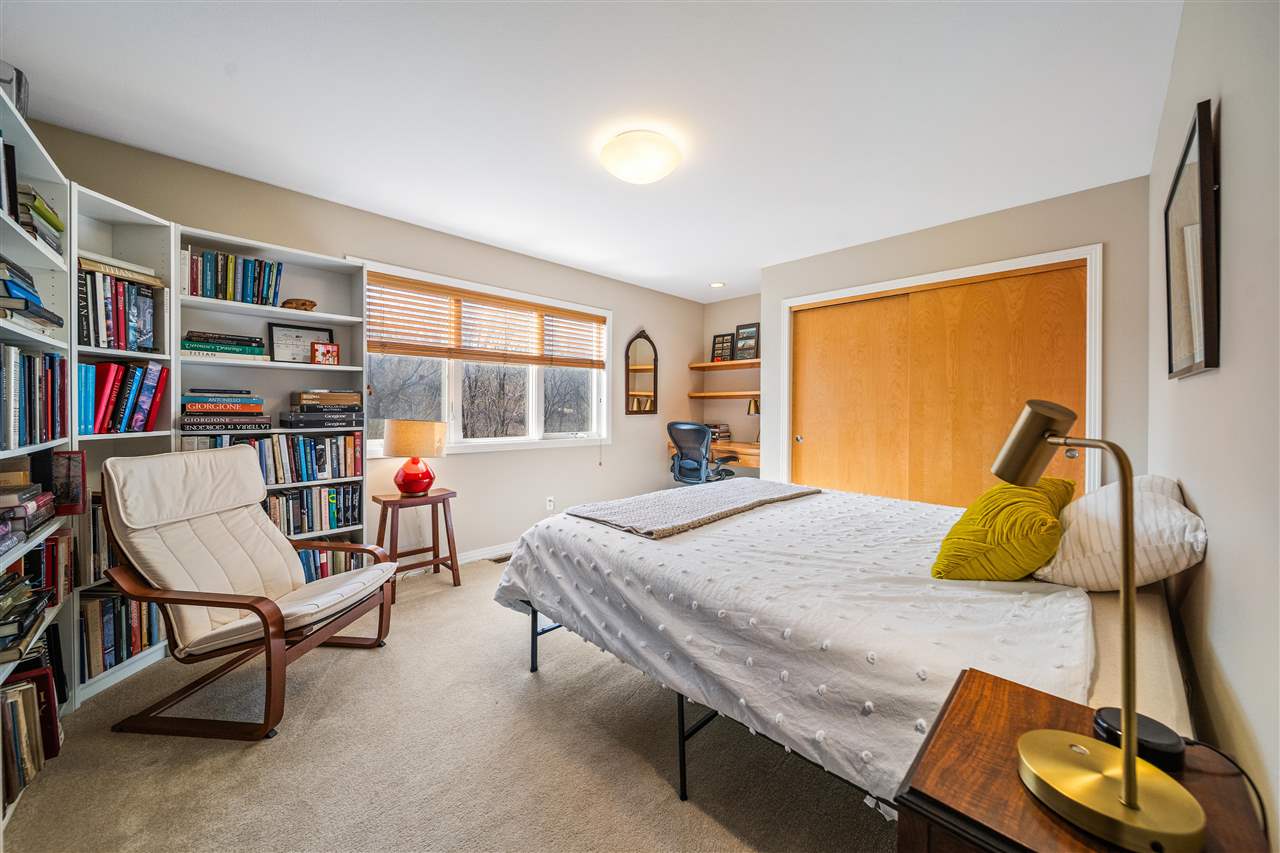 53 Burr Oak Court Iowa City IA 52246