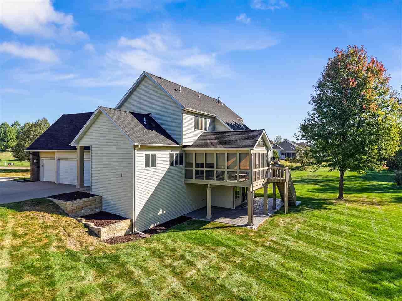 53 Burr Oak Court Iowa City IA 52246