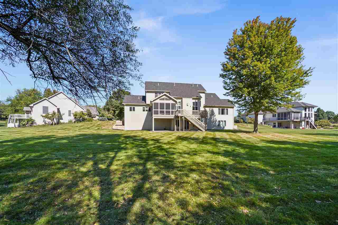 53 Burr Oak Court Iowa City IA 52246