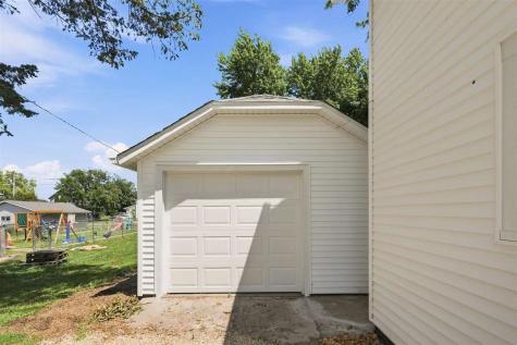 411 5th Avenue Clarence IA 52216