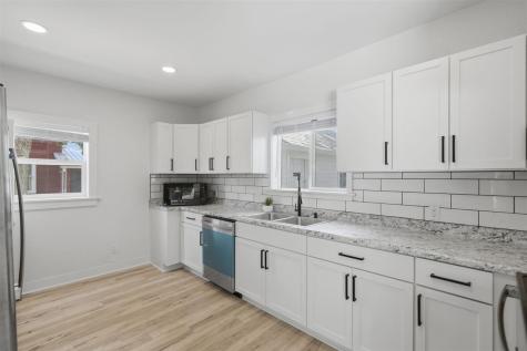 411 5th Avenue Clarence IA 52216