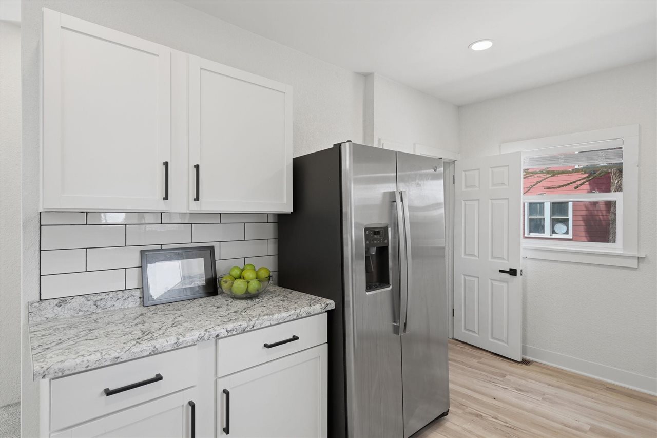 411 5th Avenue Clarence IA 52216