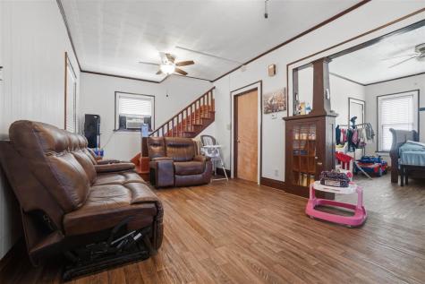 824 3RD Street Columbus Junction IA 52738
