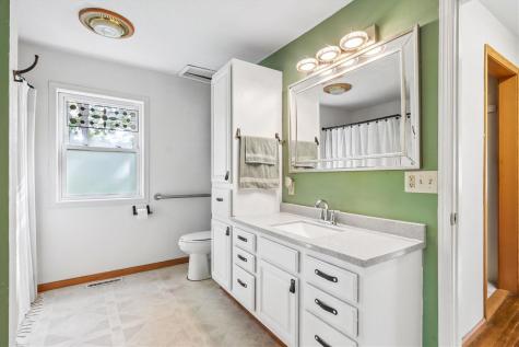 765 E Washington Street Marengo IA 52301