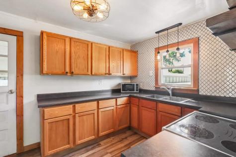 765 E Washington Street Marengo IA 52301