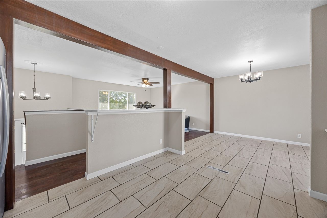 1608 Morris Avenue NW Cedar Rapids IA 52405