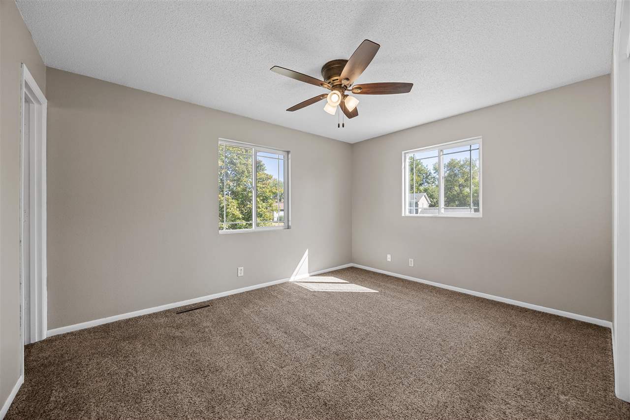 1608 Morris Avenue NW Cedar Rapids IA 52405