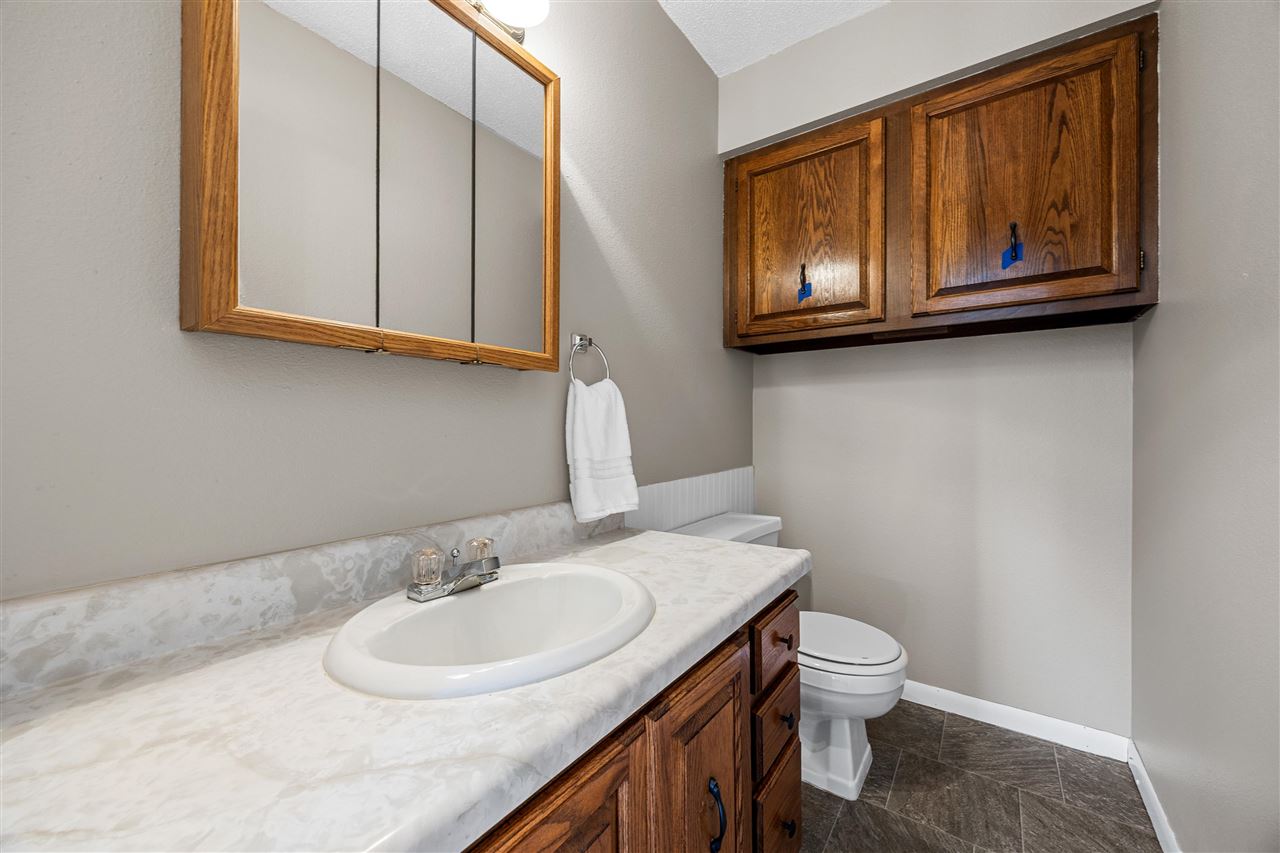 1608 Morris Avenue NW Cedar Rapids IA 52405