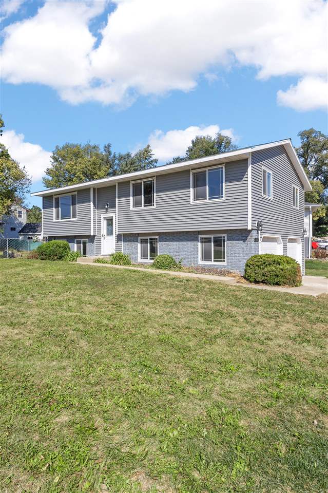 1608 Morris Avenue NW Cedar Rapids IA 52405