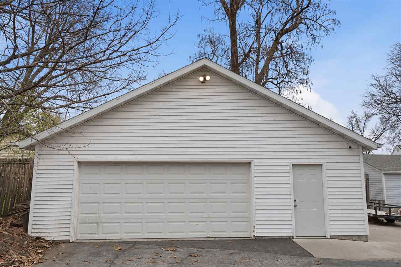 1119 Hyde Drive Des Moines IA 50315