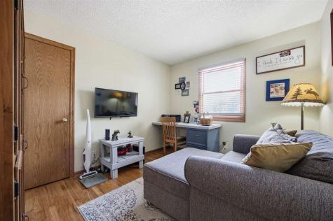 3429 Ridgecrest Drive North Liberty IA 52317