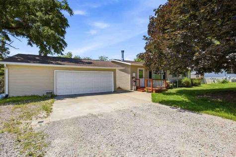 3429 Ridgecrest Drive North Liberty IA 52317