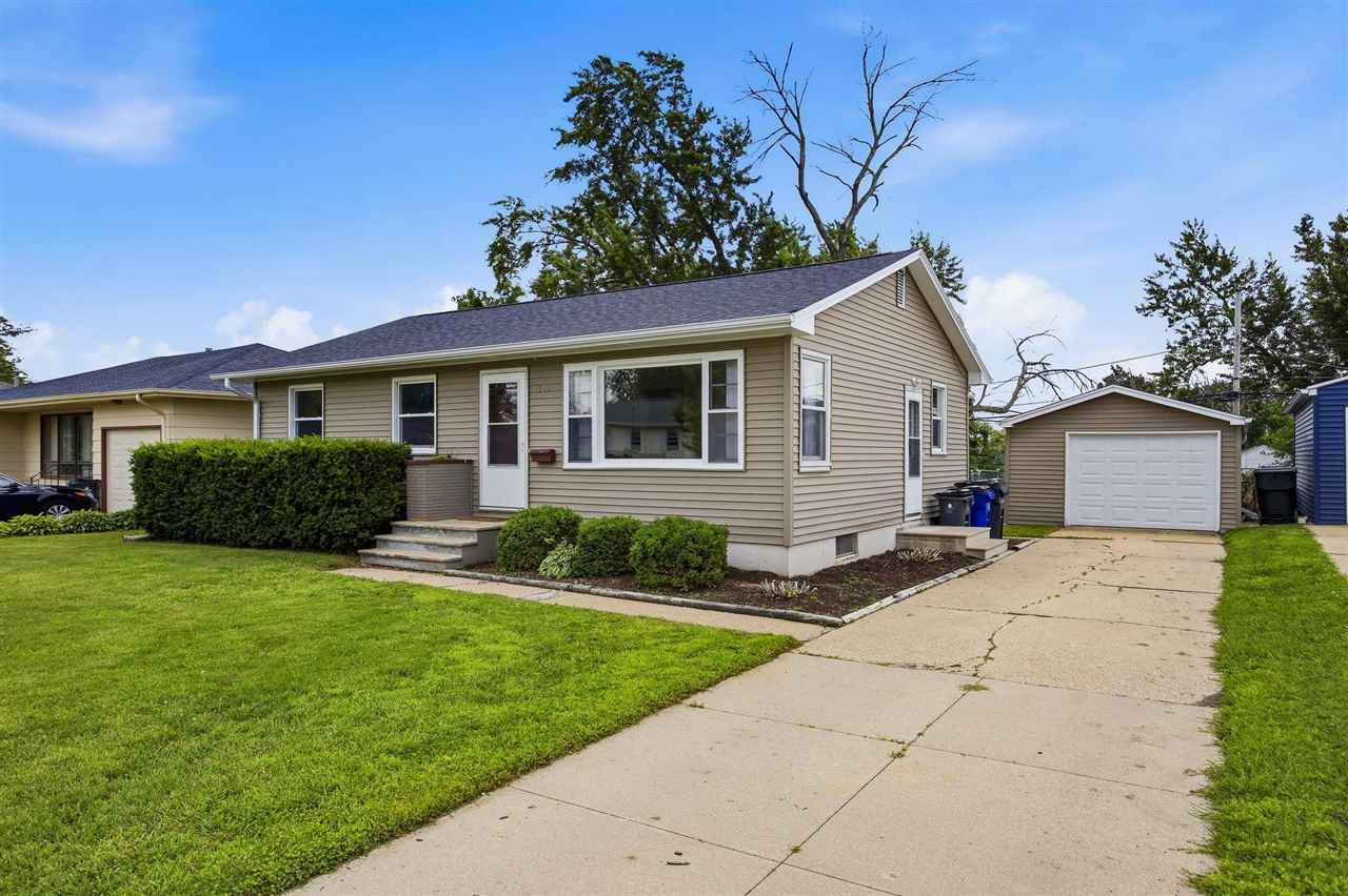 1621 47th Street NE Cedar Rapids IA 52402