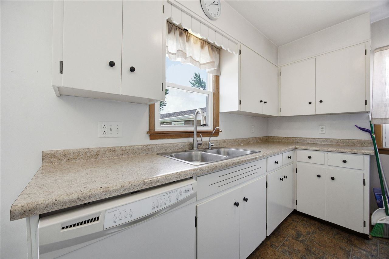 1621 47th Street NE Cedar Rapids IA 52402