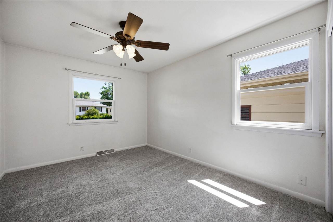 1621 47th Street NE Cedar Rapids IA 52402