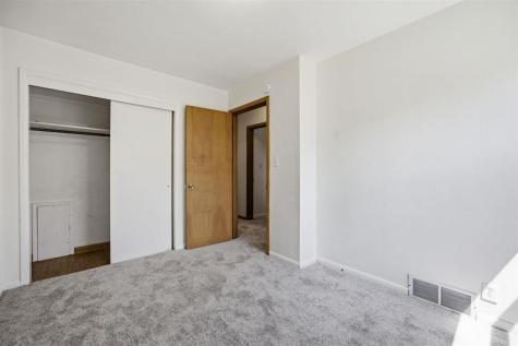 1621 47th Street NE Cedar Rapids IA 52402