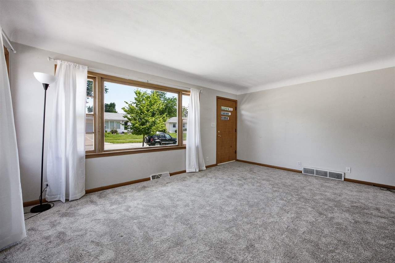 1621 47th Street NE Cedar Rapids IA 52402