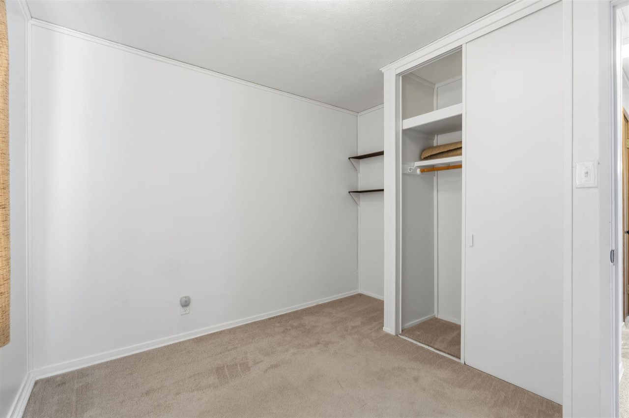 3821 Oakland Road NE Cedar Rapids IA 52402