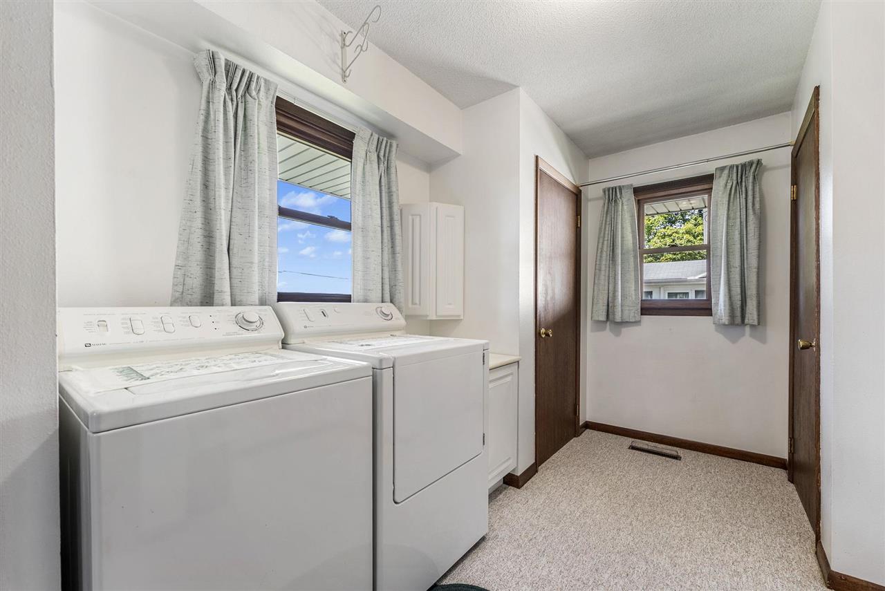 116 Roy El Road Wapello IA 52653