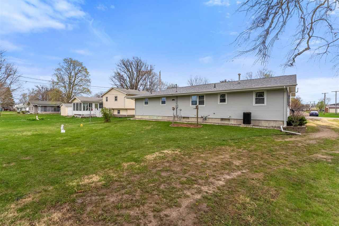 116 Roy El Road Wapello IA 52653