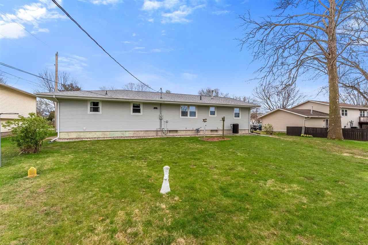 116 Roy El Road Wapello IA 52653