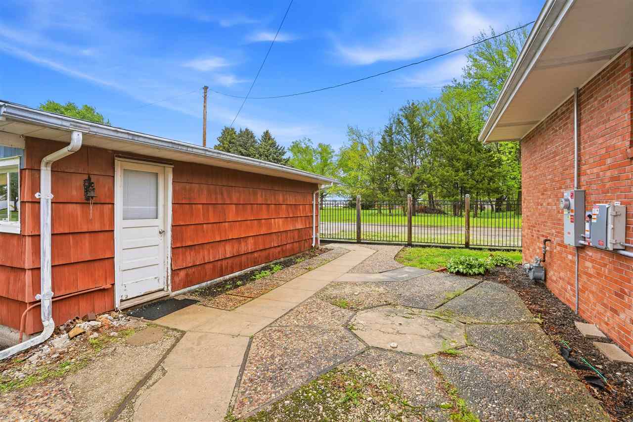 312 E Centennial Avenue Keota IA 52248
