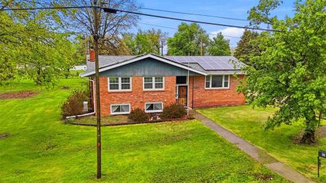 312 E Centennial Avenue Keota IA 52248