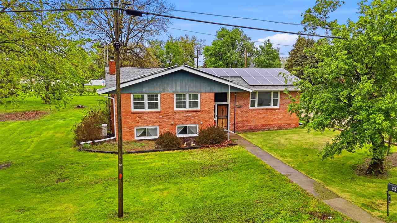 312 E Centennial Avenue Keota IA 52248