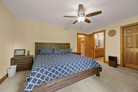 2459 125th Drive Marengo IA 52301