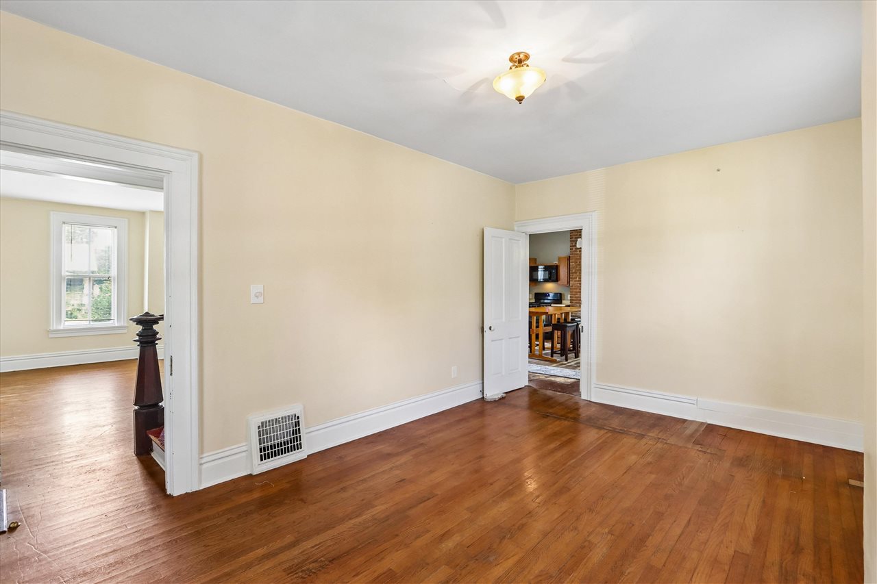 515 E Davenport Street Iowa City IA 52245