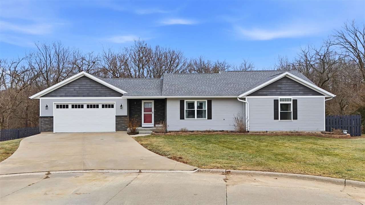 1812 N 6th Avenue Wellman IA 52356