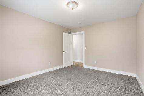 1812 N 6th Avenue Wellman IA 52356