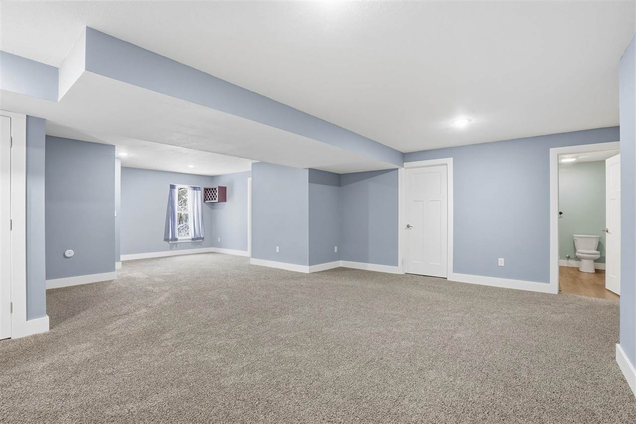 1812 N 6th Avenue Wellman IA 52356