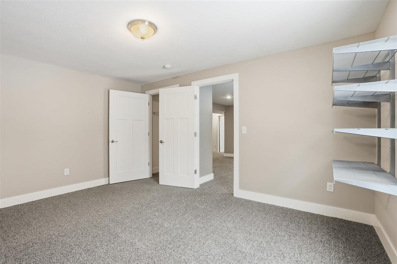 1812 N 6th Avenue Wellman IA 52356
