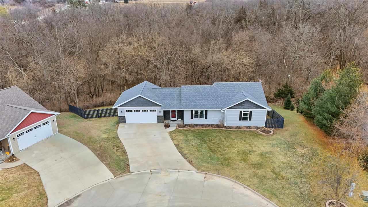 1812 N 6th Avenue Wellman IA 52356