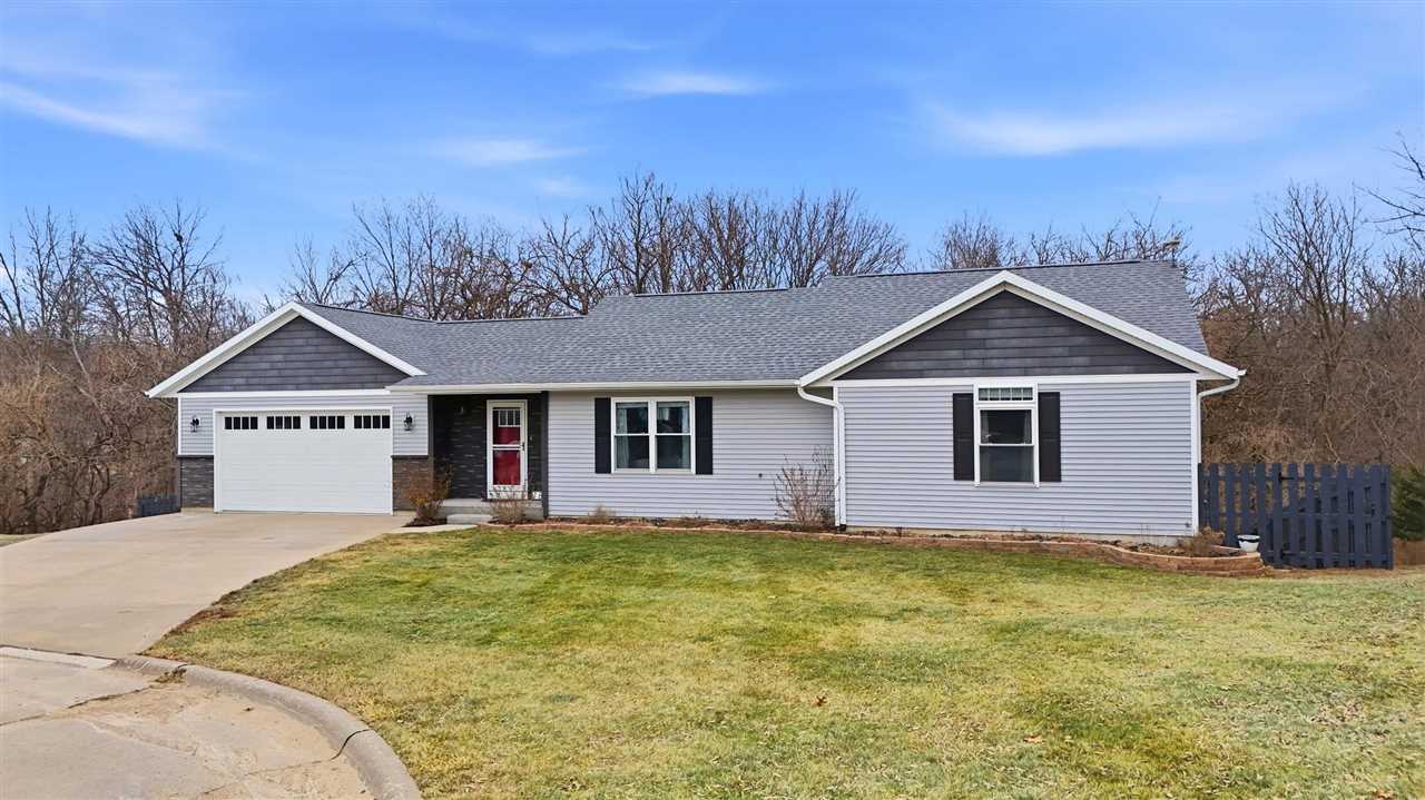 1812 N 6th Avenue Wellman IA 52356
