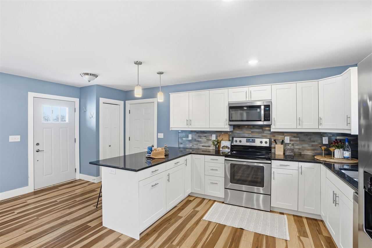 1812 N 6th Avenue Wellman IA 52356