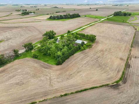 2221 S Avenue Williamsburg IA 52361