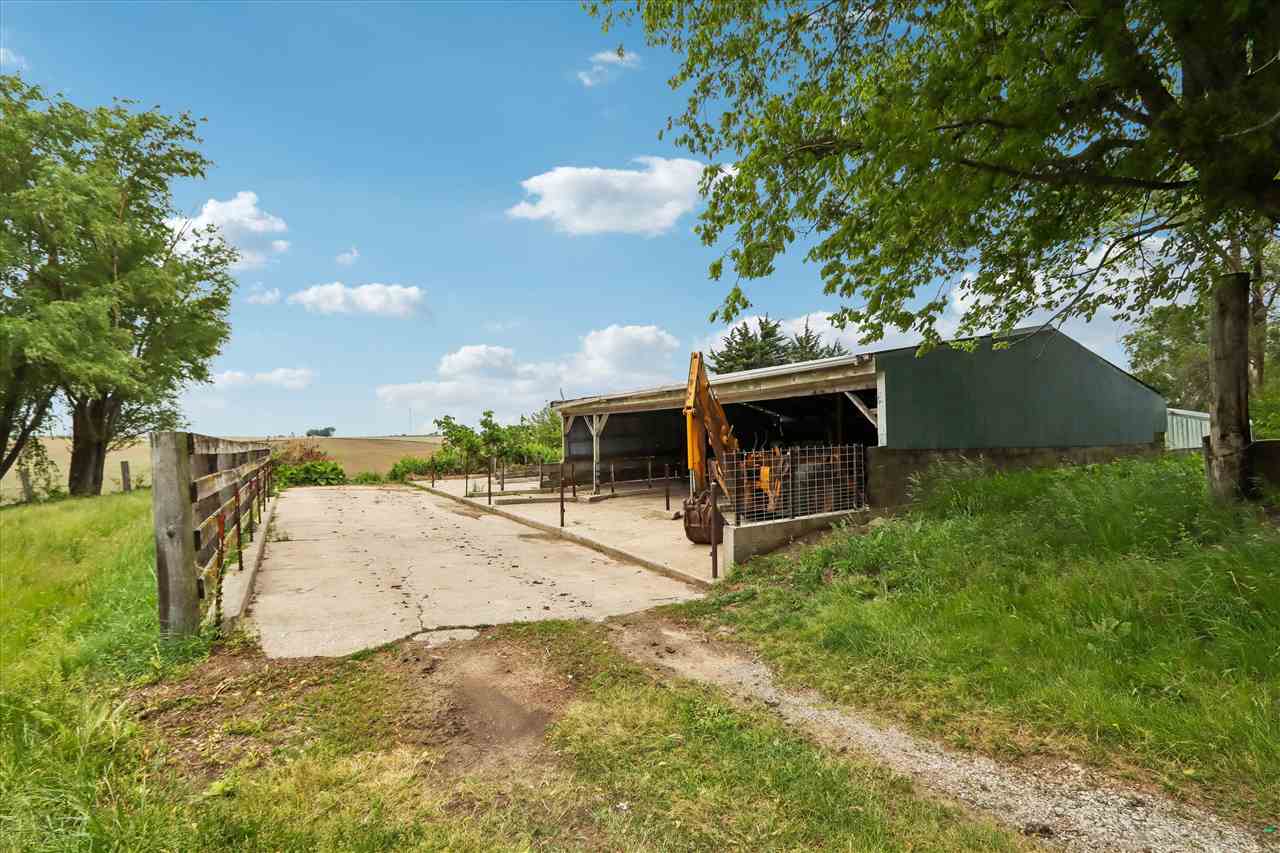 2221 S Avenue Williamsburg IA 52361