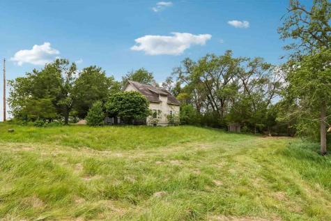 2221 S Avenue Williamsburg IA 52361