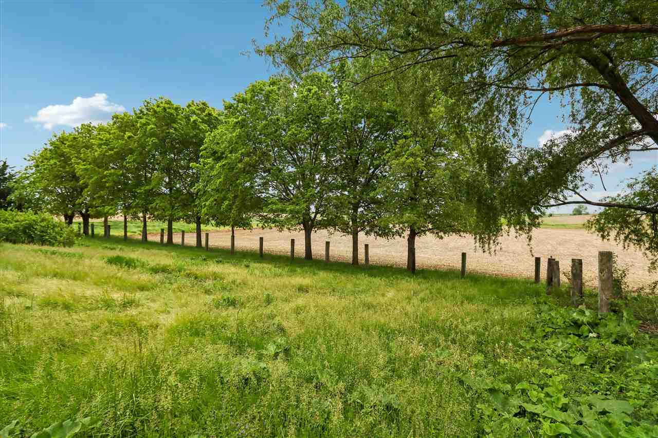 2221 S Avenue Williamsburg IA 52361